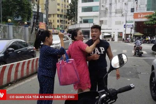 Công an vào cuộc vụ tài xế ô tô đấm liên tục vào mặt người đi xe máy