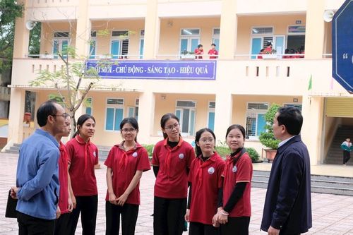 Nâng chất lượng giáo dục bằng 'học thật, thi thật'