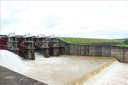 Cảnh báo xả tràn hồ chứa Buôn Tua Srah và Buôn Kuốp trong 2-5 ngày tới