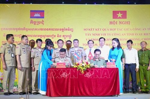 Hợp tác phòng, chống tội phạm ở khu vực biên giới Việt Nam - Campuchia