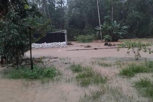Nam ca sĩ nổi tiếng bị lũ lụt cuốn trôi nhà cửa, mất nhiều tài sản giá trị