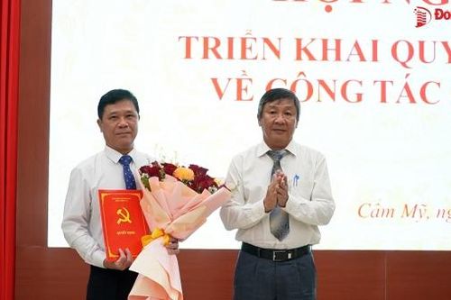 Chuẩn y chức danh Phó bí thư Huyện ủy Cẩm Mỹ đối với đồng chí Lưu Văn Sửu