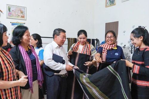 Hội Phụ nữ Gia Lai và Stung Treng tăng cường hợp tác để phát triển