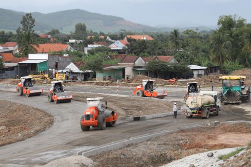 Thi công đường bộ cao tốc đoạn Vân Phong - Nha Trang: Phấn đấu hoàn thành sớm