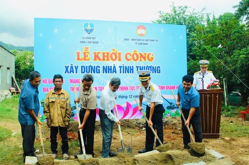 Lữ đoàn 957, Vùng 4 Hải quân: Khởi công xây dựng nhà tình thương cho hộ nghèo tại xã Cam Thịnh Tây