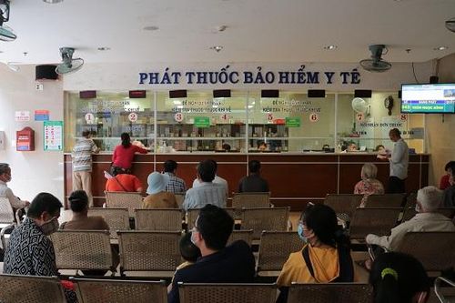 Đảm bảo cung ứng đủ thuốc, thiết bị cho người bệnh BHYT