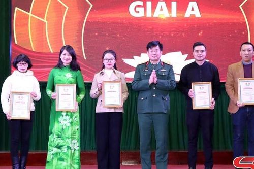 54 tác giả, nhóm tác giả được giải tại cuộc thi báo chí, sáng tác tác phẩm văn học nghệ thuật Kỷ niệm 80 năm Ngày thành lập Quân đội Nhân dân Việt Nam