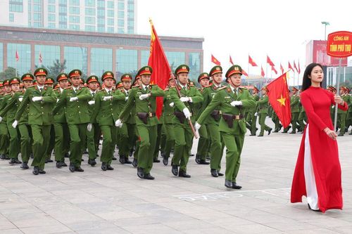 Khai mạc Đại hội khỏe 'Vì an ninh Tổ quốc' và Hội thi Điều lệnh Công an Nhân dân khu vực 2