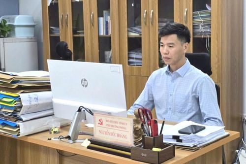 Gương mẫu đi đầu trong thực hiện nhiệm vụ chuyên môn