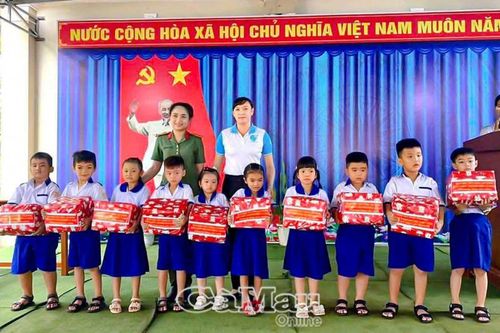 Trị tận gốc cán bộ thờ ơ, vô cảm