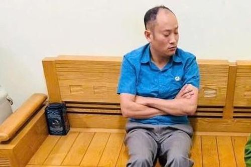 Bắt quả tang chủ tịch phường nhận hối lộ 60 triệu đồng
