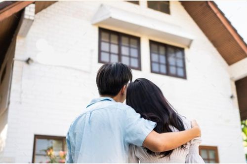 Chồng lén lút mua nhà cho vợ cũ dù chúng tôi chưa hề có nhà riêng