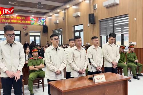 Giấu ma túy bên trong khẩu trang để 'ship' cho con nghiện