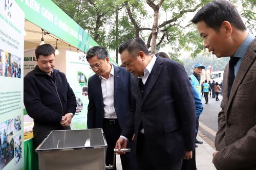 Hà Nội phát động phong trào thi đua 'Sáng - Xanh - Sạch - Đẹp' với nhiều hoạt động đột phá