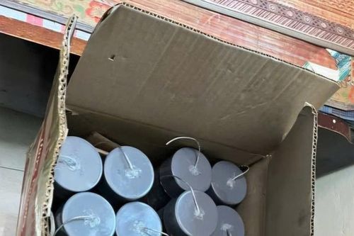 Thái Bình: Thanh niên 18 tuổi tự chế pháo nặng 0,5 kg/quả để bán
