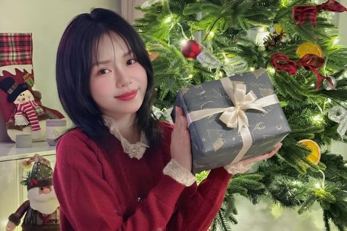 Năm ngoái trang trí 50 triệu đồng, năm nay chi 0 đồng cho Giáng sinh