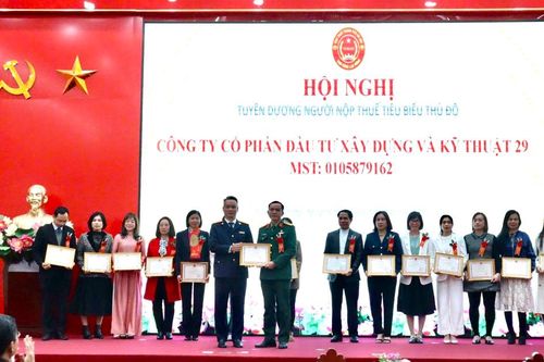 Hà Nội tuyên dương người nộp thuế tiêu biểu