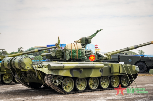 Xe tăng T-90 của Quân đội Việt Nam đã có mặt tại Triển lãm Quốc phòng Quốc tế 2024