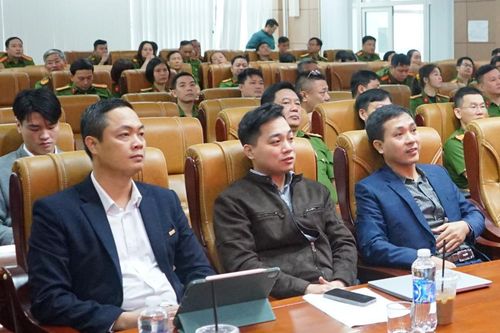 Tập huấn phần mềm quản lý lưu trú cho cán bộ, chiến sĩ Công an TP Đà Nẵng