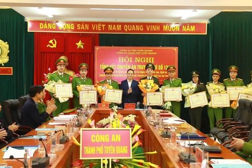Khen thưởng 31 tập thể, cá nhân phá Chuyên án ma túy tại Tuyên Quang