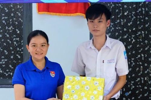 Ngôi nhà 91 triệu đồng tặng đoàn viên khó khăn đón Tết