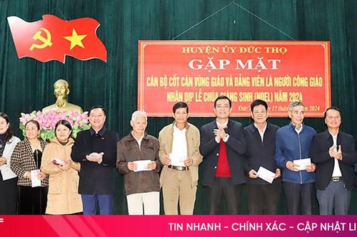 Cán bộ cốt cán, đảng viên vùng giáo Đức Thọ tiên phong các phong trào