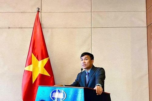 Thứ trưởng Bộ Ngoại giao tiếp Đoàn Bộ Ngoại giao và các Đại sứ Pháp ở châu Á