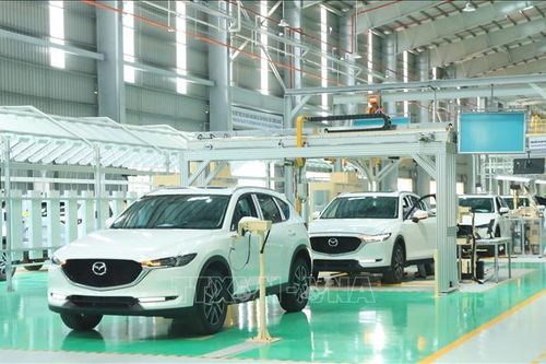 Hết ưu đãi lệ phí trước bạ ô tô, doanh nghiệp mạnh tay khuyến mãi kích cầu