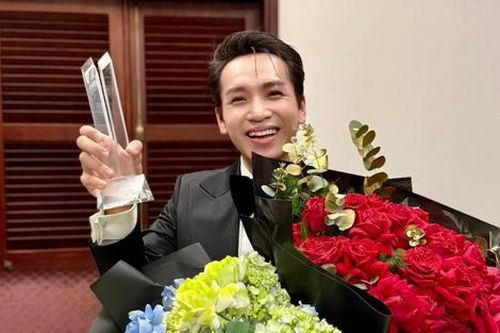 Bạch Công Khanh báo 'tin mừng'