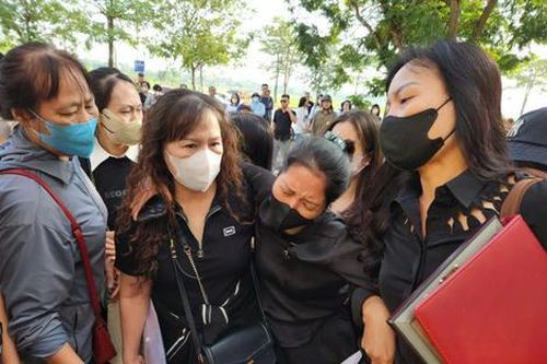 Vụ nam sinh lớp 8 bị đánh tử vong: Mẹ bị hại yêu cầu bị cáo bồi thường 1.2 tỷ, xử tội Giết người