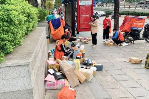 Rác thải nhựa trong lĩnh vực thương mại điện tử có thể lên tới 800 nghìn tấn