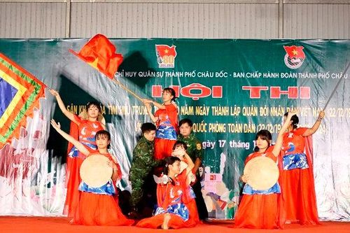 Tìm hiểu lịch sử 80 năm thành lập quân đội từ hội thi sân khấu hóa