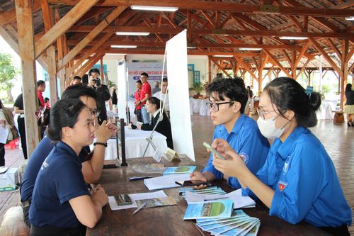 Doanh nghiệp vẫn 'khát' lao động