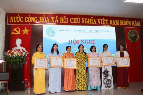 Các cấp hội phụ nữ TP. Nha Trang: Năm 2024, nuôi 4.205 con heo đất hỗ trợ phụ nữ khó khăn