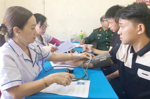 Xử lý nghiêm việc lợi dụng xăm hình để trốn nghĩa vụ quân sự