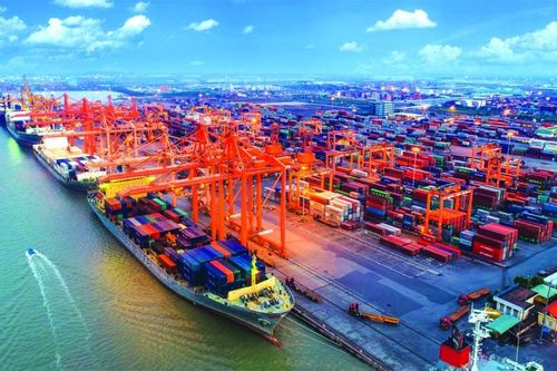 Cổ phiếu cảng biển Việt Nam: Lựa chọn đầu tư trong kỷ nguyên mới ?