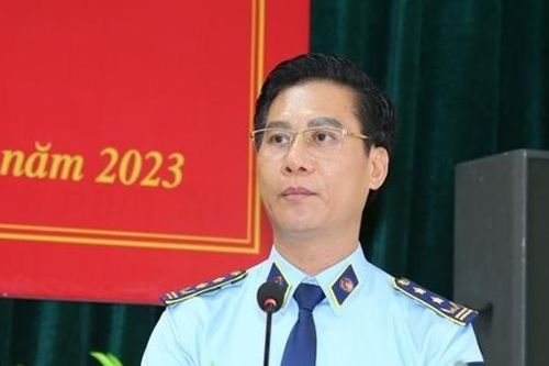 Cục trưởng Cục QLTT Thanh Hóa bị thu hồi thẻ kiểm tra