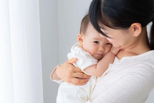 Quy định mới nhất về trường hợp phụ nữ độc thân sinh con bằng thụ tinh trong ống nghiệm