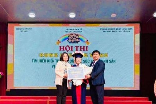 Học sinh Trường THCS Chu Văn An thi tìm hiểu kiến thức về sức khỏe sinh sản