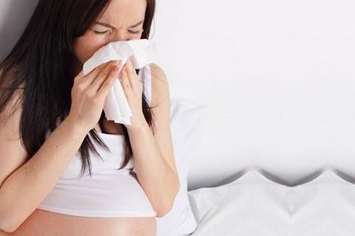 Cách giảm triệu chứng bệnh cúm không dùng thuốc cho phụ nữ mang thai