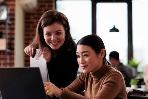 Tin vui cho người lao động trước diễn biến thị trường việc làm cuối năm