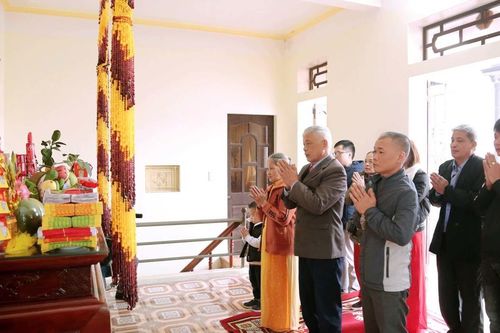 Tục xông đền, xông nhà đêm giao thừa: di sản văn hóa độc đáo Nam Định