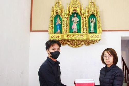 Chàng họa sỹ thực hiện di nguyện hiến giác mạc của cha