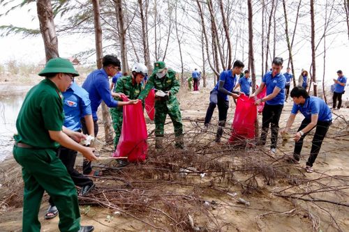 Tình quân dân nơi biên giới biển