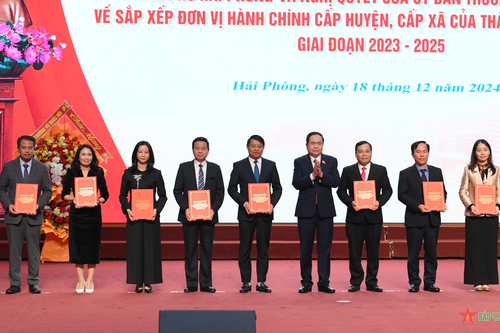 Chủ tịch Quốc hội dự Hội nghị công bố Nghị quyết của Quốc hội về tổ chức chính quyền đô thị thành phố Hải Phòng