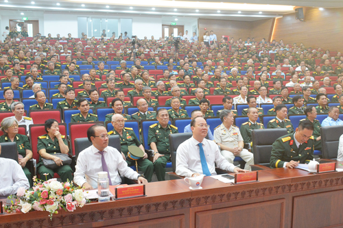 Thành ủy TP Hồ Chí Minh gặp mặt cán bộ cao cấp Quân đội nghỉ hưu