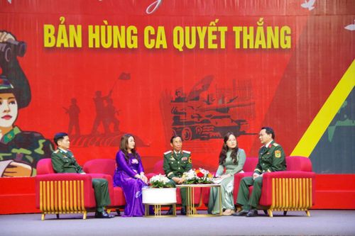 Ấn tượng Chương trình giao lưu 'Vang mãi bản hùng ca Quyết thắng'