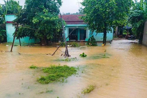 Người dân sống thấp thỏm sau sự cố vỡ đập hồ Hố Dư