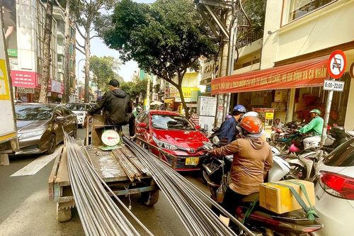 Xây dựng ý thức và văn hóa giao thông