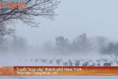 Thành phố New York 'chìm' trong tuyết dày hơn 1,5m